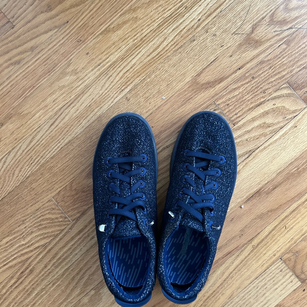 Women’s navy all birds Sneakers